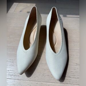 Vivaia pointed toe kitten heels